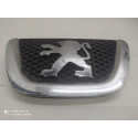 Emblema Para-choque Diant Peugeot 307 2007-2012 C/detalhes 