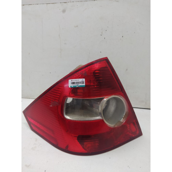 Lanterna Esquerda Ford Fiesta Sedan 2004 2011 Avaria
