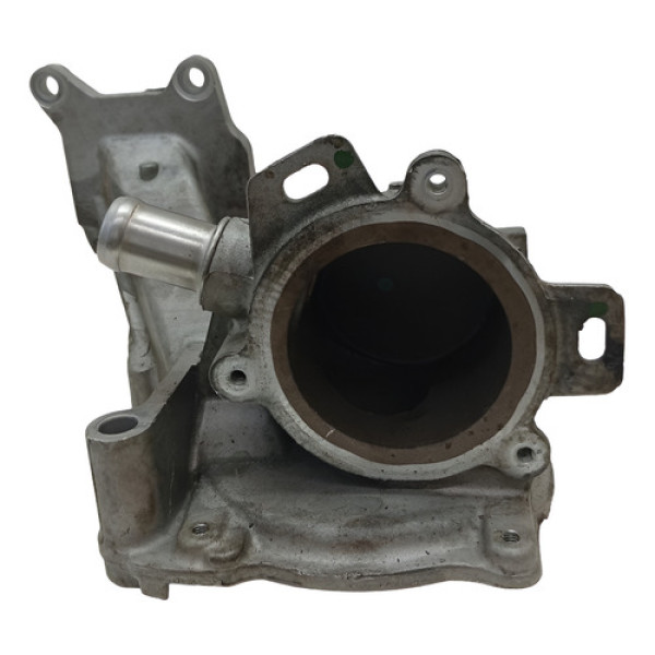 Suporte Carcaça Bomba Água Chevrolet Onix 2020