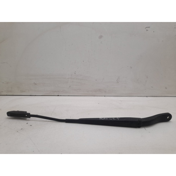 Braço Limpador Parabrisa Direito Renault Logan 2008 Detalhe 