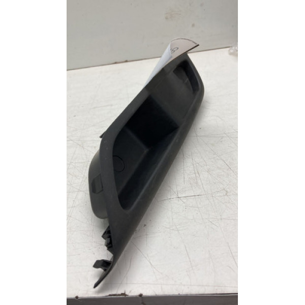 Moldura Porta Botão Vidro Elétrico Lado Esquerdo Onix 2019