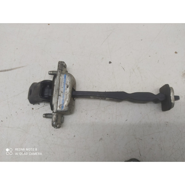 Limitador Porta Dianteira Direita Chevrolet Cobalt 2013