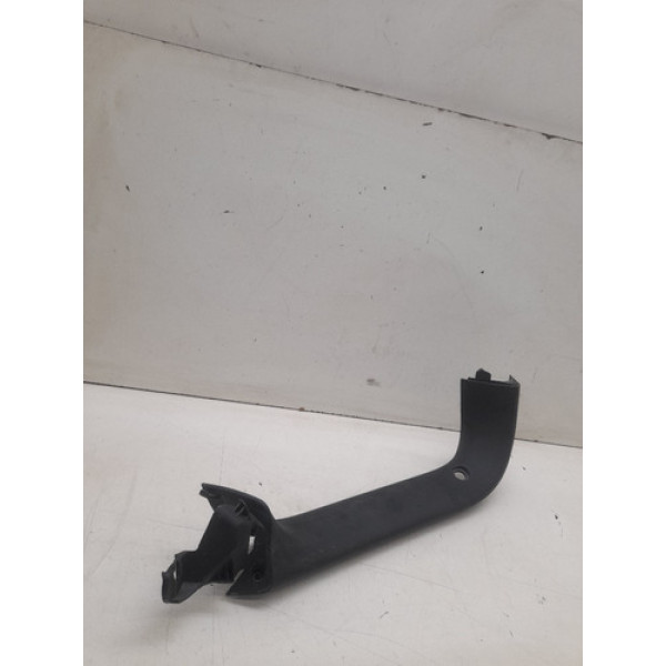 Acabamento Tampa Traseira Esquerdo Hyundai I30 2011 Detalhe