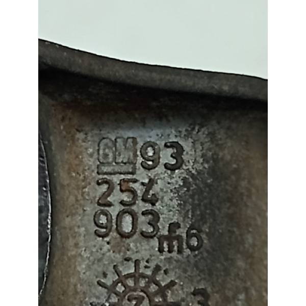 Suporte Radiador Direito Gm Corsa 94/12 93254903