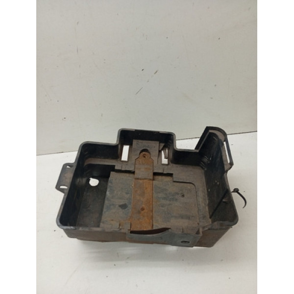 Suporte Base Caixa Bateria Ford Focus 1.8 2003 2013 Avaria