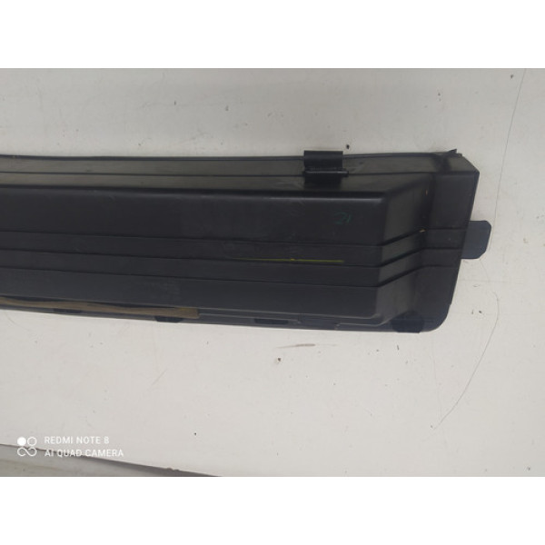 Acabamento Porta Triângulo Porta Malas Hyundai Hb20 13-18