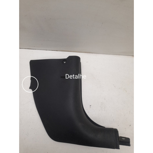 Moldura Inferior Coluna Direita Chevrolet Corsa 2012 Detalhe