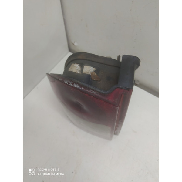 Lanterna Traseira Esquerdo Fiat Strada 2011 Com Detalhe 