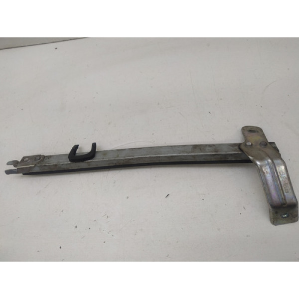 Guia Vidro Porta Dianteira Direita Nissan Sentra 2016
