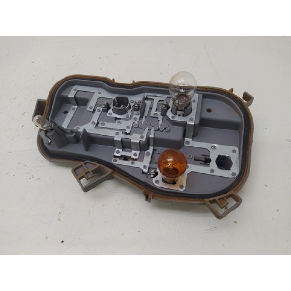 Lanterna Esquerdo Volkswagen Saveiro G7 2016 2018 