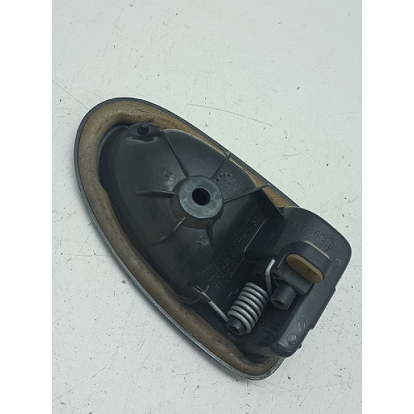 Maçaneta Interna Traseira Direita Clio 07/12 7700423888