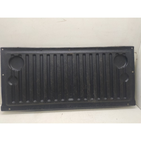 Protetor Tampa Traseira Volkswagen Saveiro G5 2010 2015