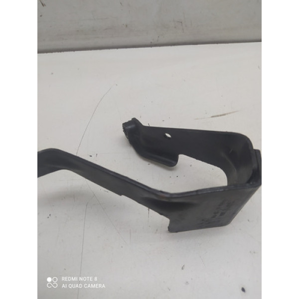 Suporte Proteção Flauta Bico Ford Fiesta 2014