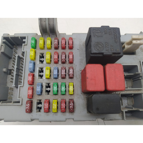 Caixa De Fusivel Fiat Siena 46765990