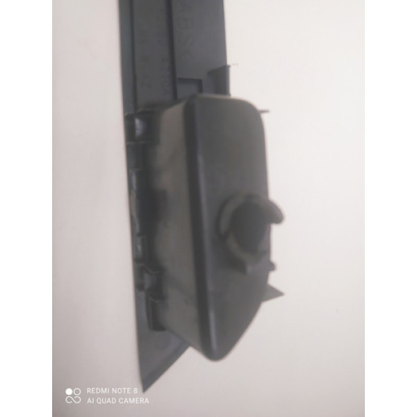 Moldura Botao Vidro Traseiro Nissan Tiida 82960 2013
