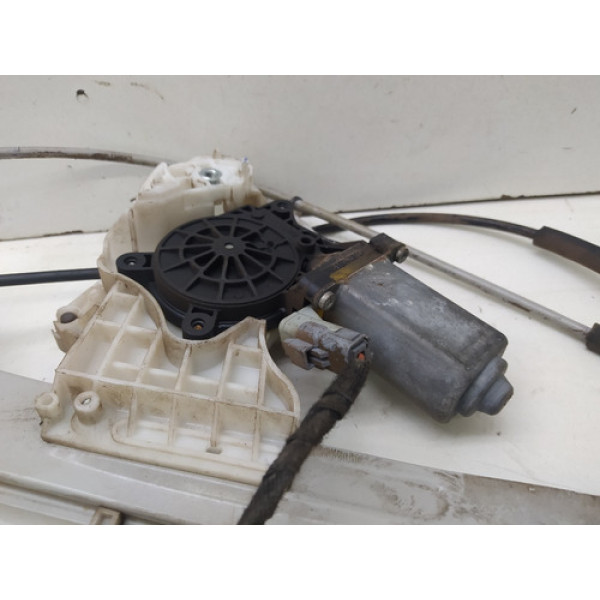 Máquina Vidro Dianteiro Direito Peugeot 207 2010 2012 