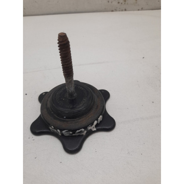 Parafuso Trava Estepe Ford Fiesta 2013 2s651448bb