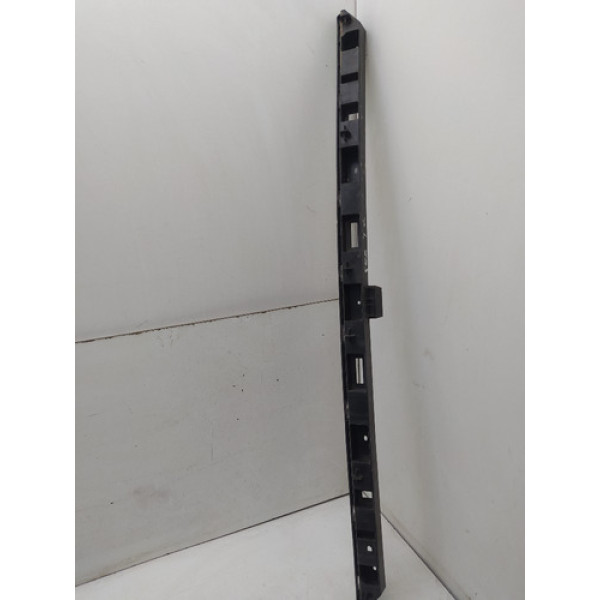 Guia Para-choque Traseiro Volkswagen Fox 2011 2018 5z6807863