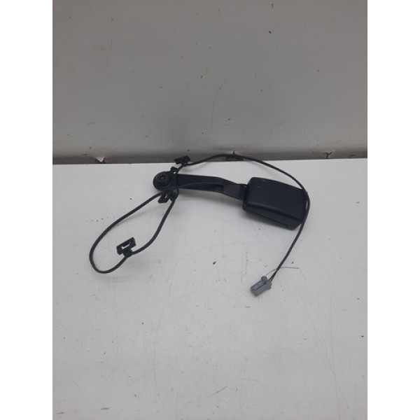 Engate De Segurança Dianteira Esquerda Fiat Argo 2020/2021