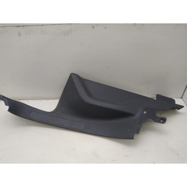 Soleira Porta Traseira Esquerda Fiat Idea 2006 Avaria