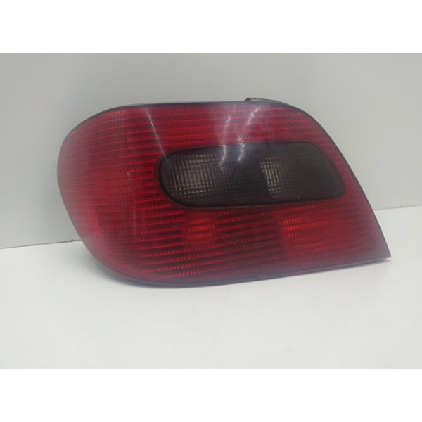 Lanterna Traseira Esquerda Citroen Xsara Hatch 98/00