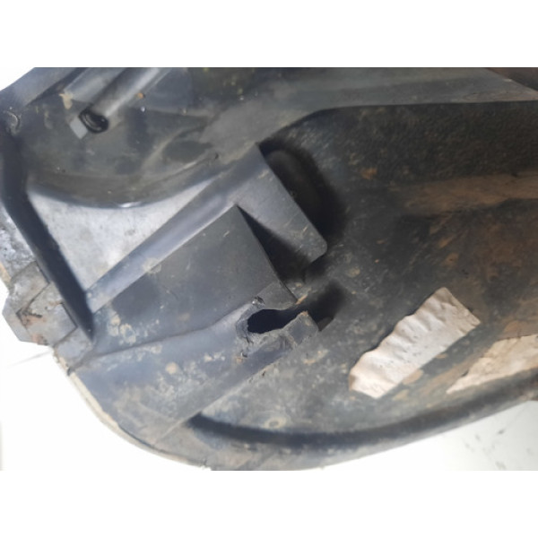 Farol Direito Ford Fiesta 2011/2014 Com Detalhe 