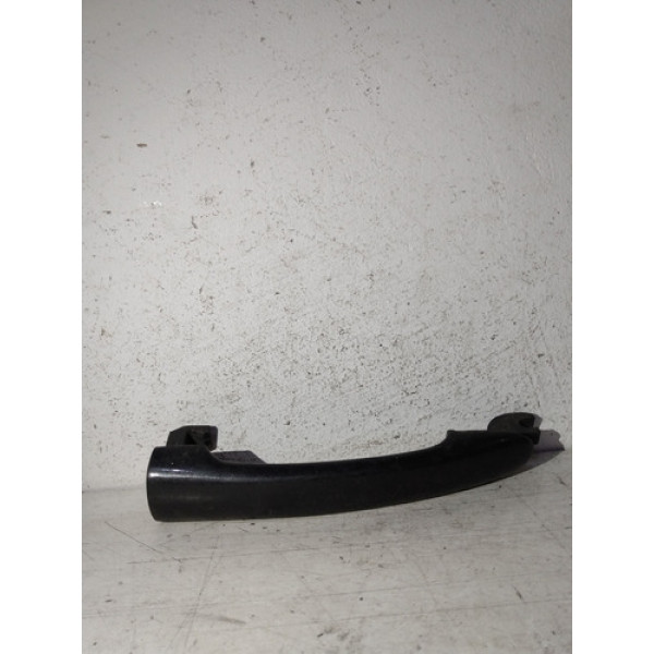 Macabeta Externa Dianteira Esquerda Strada Fiat