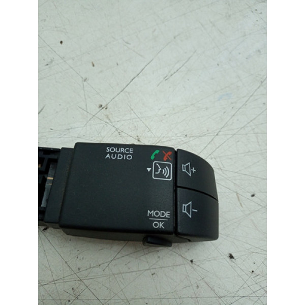 Comando Com Volante Renault Logan 2020 344422043a