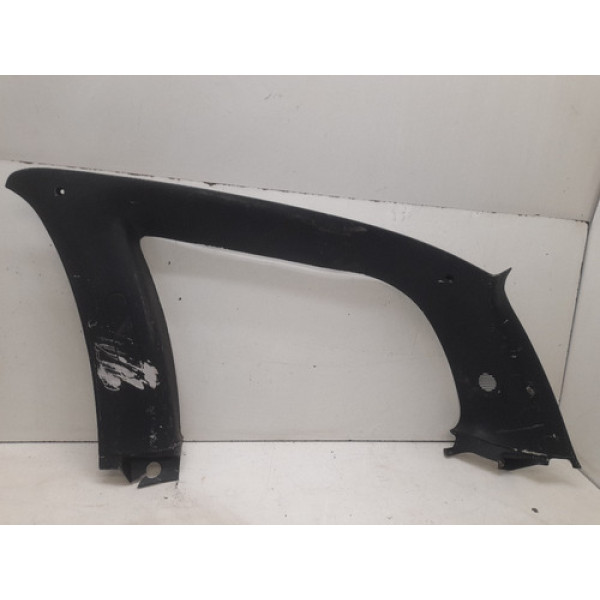 Acabamento Coluna Parabrisa Tras Direita Corsa 2001 Detalhe 