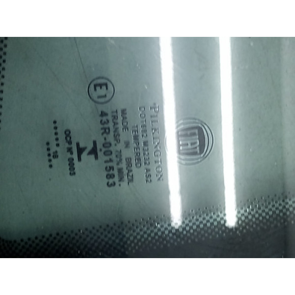 Vidro Vigia Fixo Traseira Direita Fiat Strada 18/22