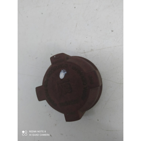 Tampa Reservatório Partida Frio Strada 2015 Fiat