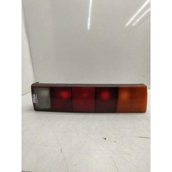 Lanterna Traseira Direita Volkswagen Santana 1989