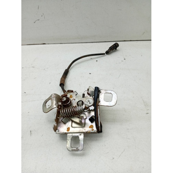 Fechadura Capô Fiat Strada 2022