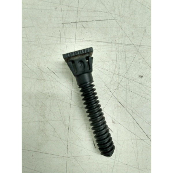 Parafuso Da Porta Do Estepe Chevrolet Corsa