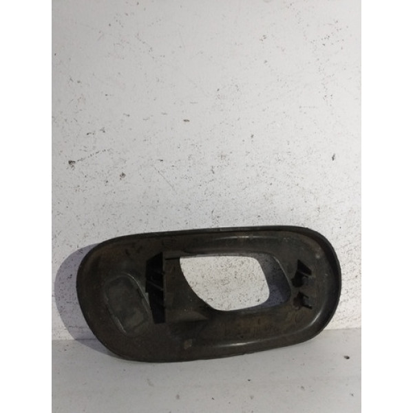 Moldura Maçaneta Interna Esquerda Gm Corsa 2010