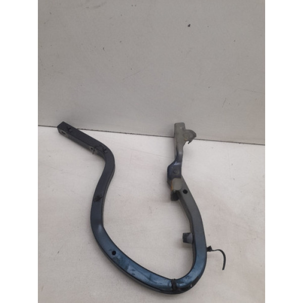 Dobradiça Tampa Traseira Lado Esquerdo Chevrolet Onix 2021