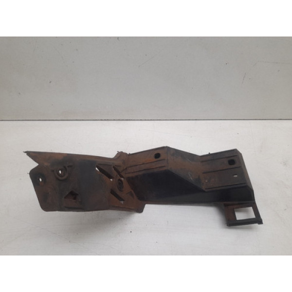 Guia Suporte Parachoque Tras Direito Volkswagen Polo 2004