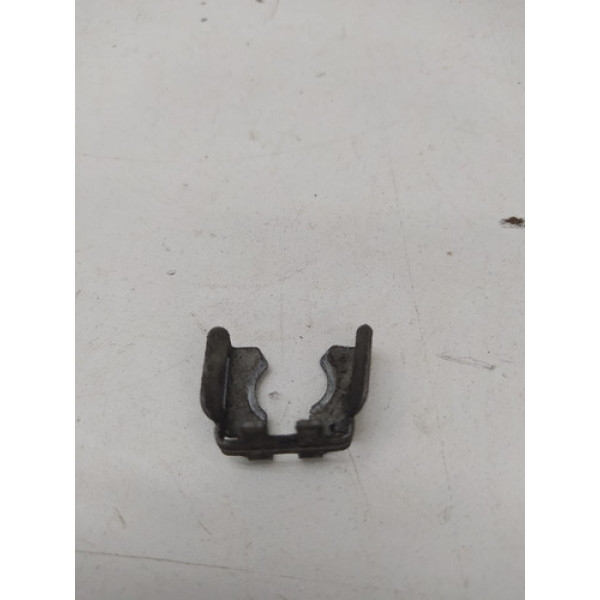 Presilha Trava Bico Chevrolet Celta Corsa 2005 2011 80809