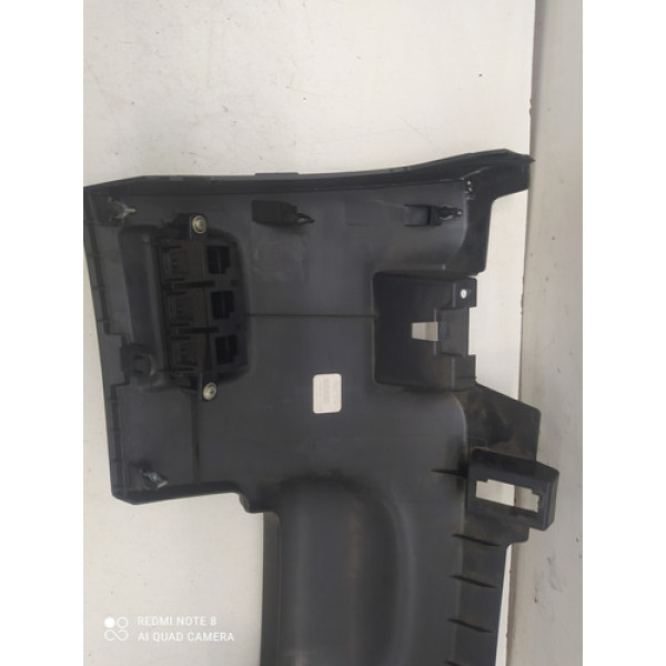 Moldura Inferior Lado Esquerdo Nissan Sentra 2016