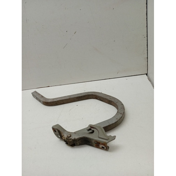 Dobradiça Tampa Traseira Direito Chevrolet Onix 2020