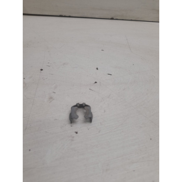 Presilha Bico Combustível Chevrolet Corsa Celta 2010