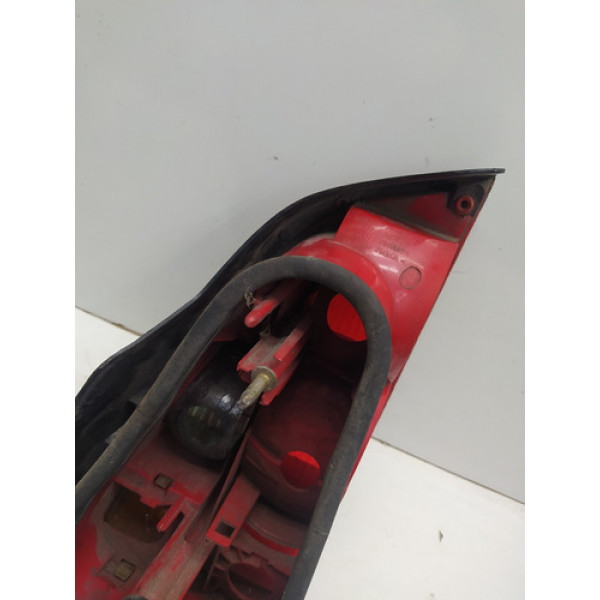 Lanterna Traseira Direita Peugeot 106 1998