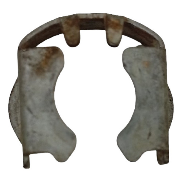 Presilha Trava Bico Chevrolet Corsa 2005 2011 Prata