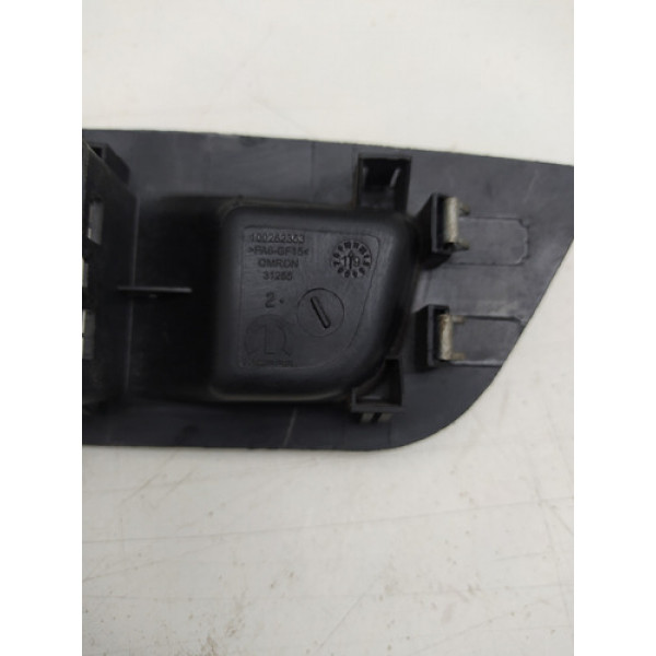 Moldura Botão Vidro Dianteiro Esquerdo Fiat Argo 2021