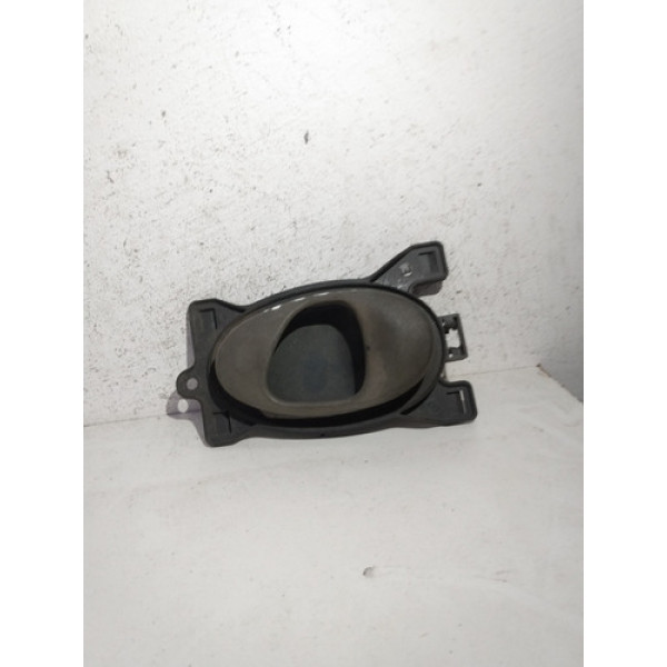 Maçaneta Interna Dianteira Chevrolet Celta Esquerda