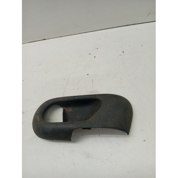 Moldura Maçaneta Traseira Esquerda Chevrolet Corsa 2002 2012