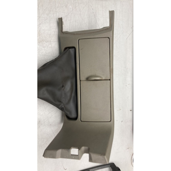 Console Porta-copos Obj Coifa Freio De Mão Corolla C/ Detalh
