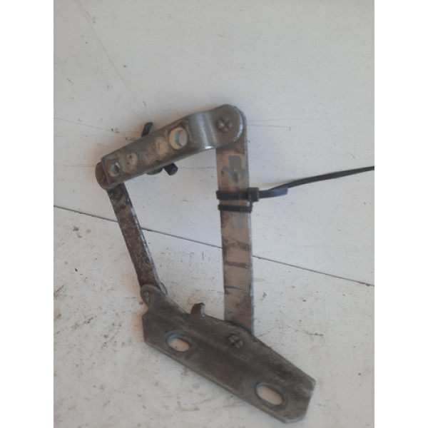 Dobradiça Direita Capô Santana 1998