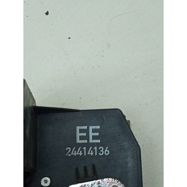 Fechadura Porta Traseira Esquerda Gm Corsa/meriva 24414136