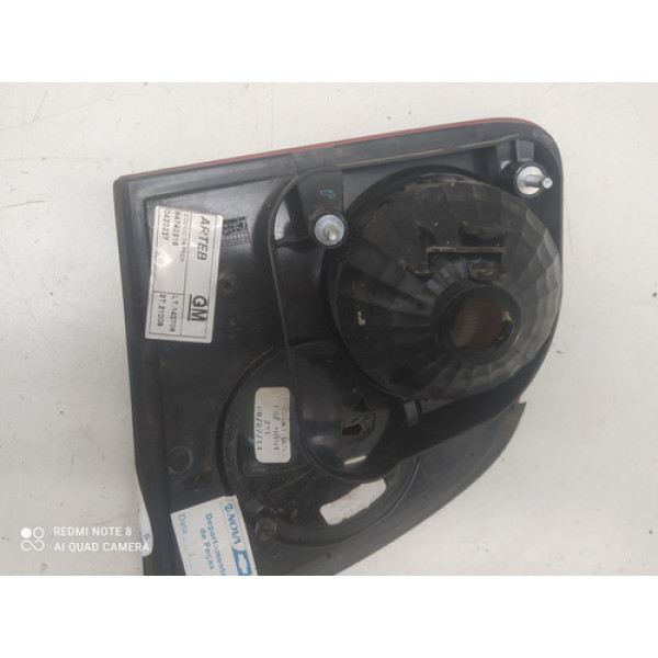 Lanterna Tampa Esq Chevrolet Corsa Classic 11-16 Detalhes 